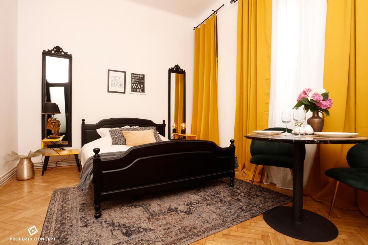 Bohemian Central Concept Studio Bucharest Luaran gambar